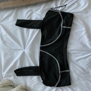 WeWoreWhat - Black/White Bandeau Sports bra